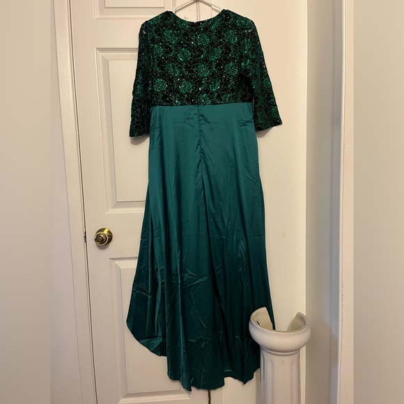 Beautiful Lace Patchwork 3/4 Sleeve Dress 👗 - Picture 3 of 4